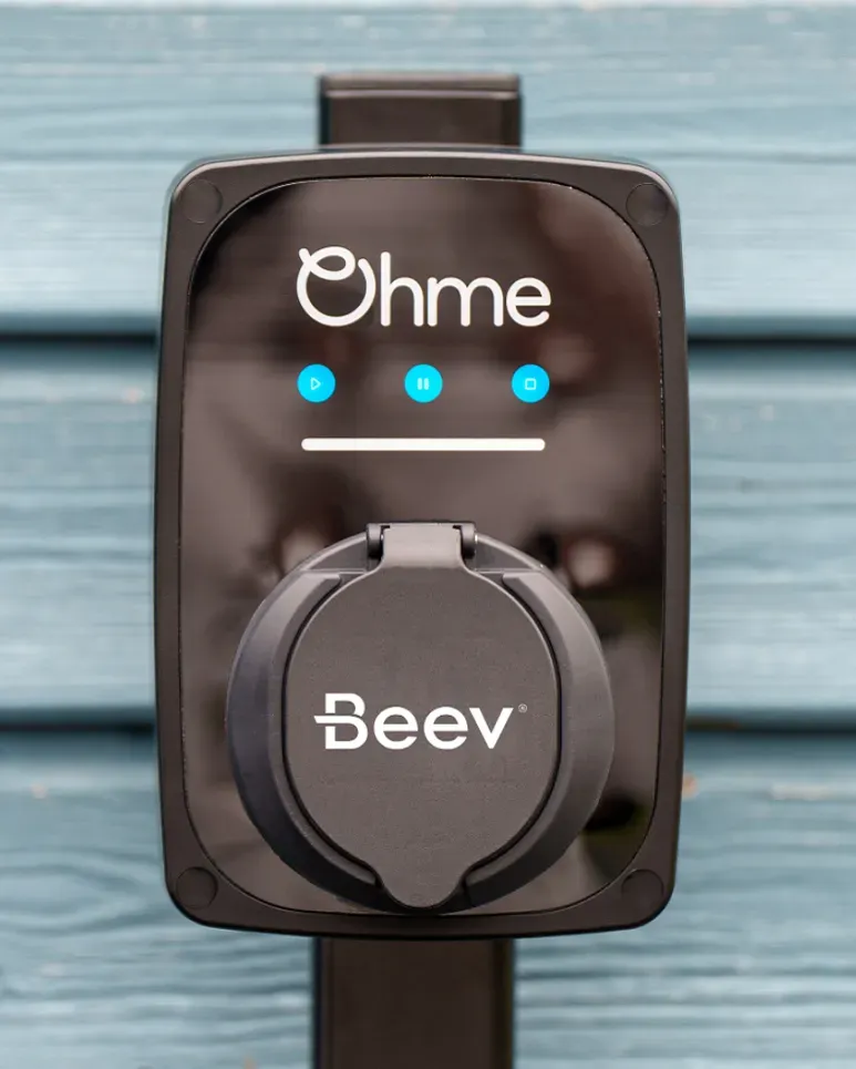 Borne de recharge pour voiture électrique Ohme de Beev